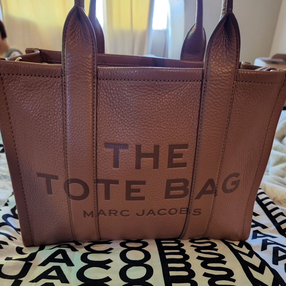 Marc Jacobs THE LEATHER SMALL